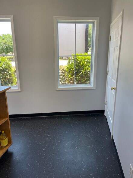 More Photos Of 1478 HWY 17 North, Mt Pleasant, SC 29464, Mount Pleasant Auto Repair For Lease