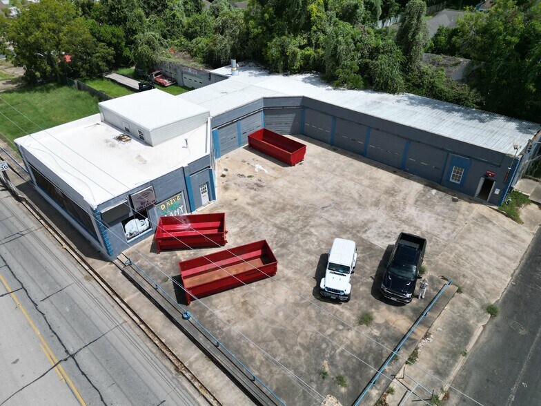 More Photos Of 606 N Richmond Rd, Wharton Storefront For Sale