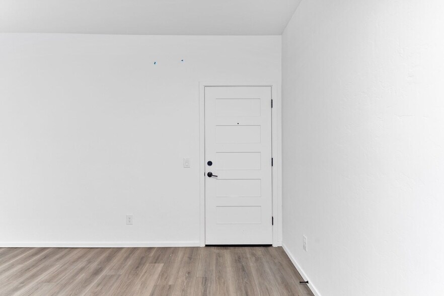 More Photos Of 21 Lalo Way, Tucson Multifamily For Sale
