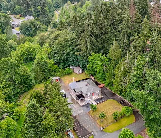 More Photos Of 98 31st Ave, Milton Flex For Sale