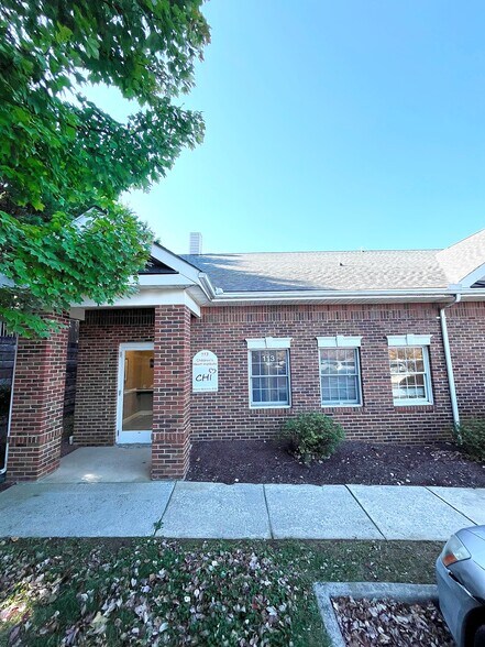 Primary Photo Of 172 Linden Dr, Winchester Office For Sale