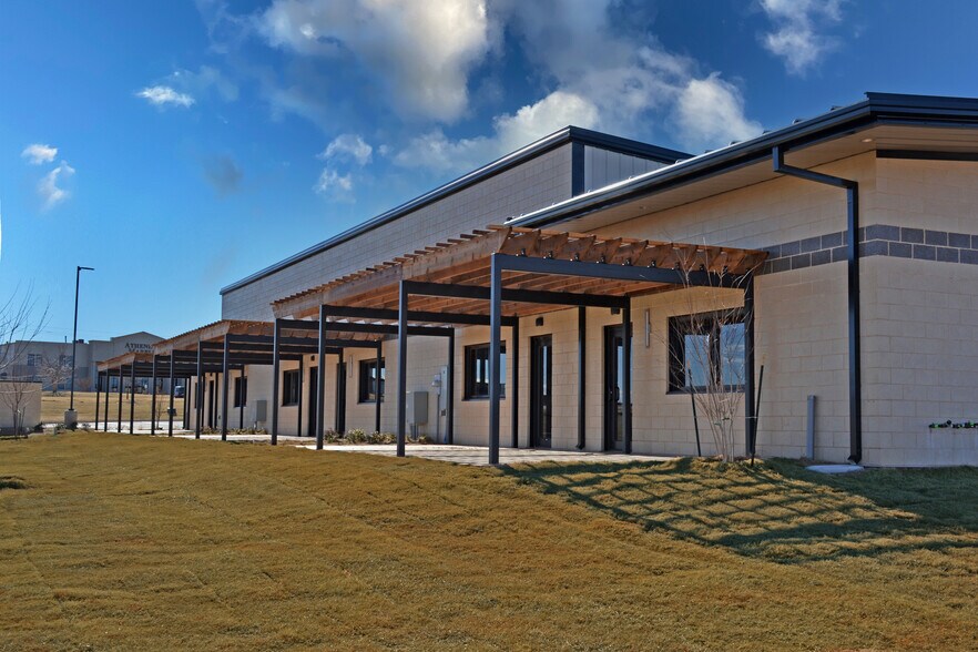 More Photos Of 10401 W Reno Ave, Oklahoma City Unknown For Lease