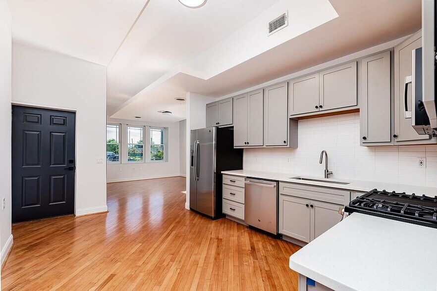 More Photos Of 1337-1339 S Vandeventer Ave, Saint Louis Apartments For Sale