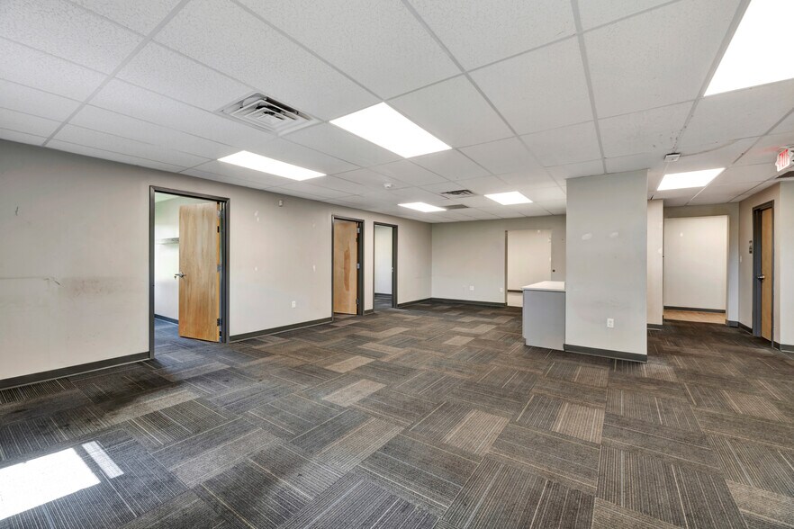 More Photos Of 1000 1st State Blvd, Wilmington Warehouse For Lease