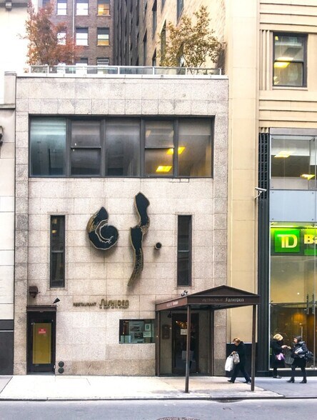 Primary Photo Of 19 E 49th St, New York Restaurant For Lease
