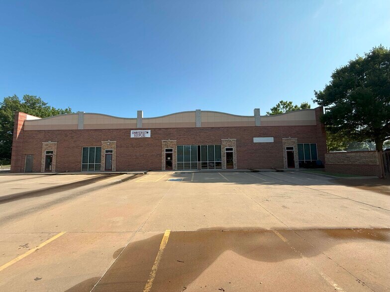 More Photos Of 751 Canadian Trails Dr, Norman General Retail For Lease