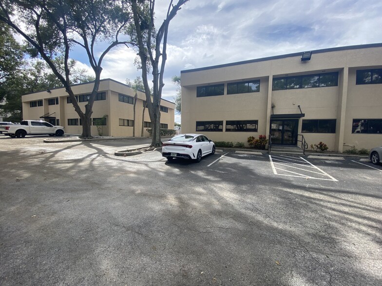 Primary Photo Of 180 N Westmonte Dr, Altamonte Springs Office For Lease