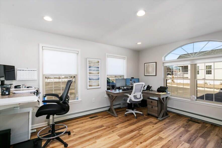 More Photos Of 3201 Lafayette Rd, Portsmouth Office For Sale