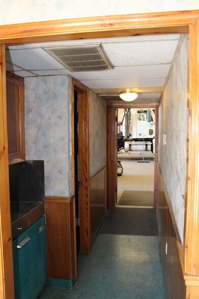 More Photos Of 457 Us-49 S, Jackson Warehouse For Lease