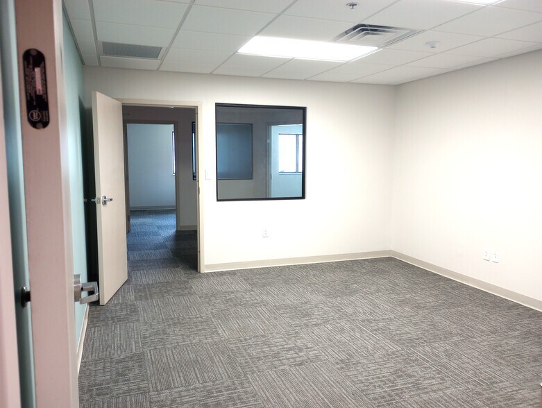 More Photos Of 801 Douglas Ave, Altamonte Springs Office For Lease