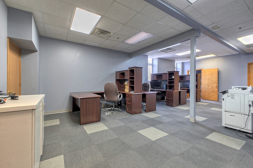 More Photos Of 911 Ligonier St, Latrobe Medical For Sale