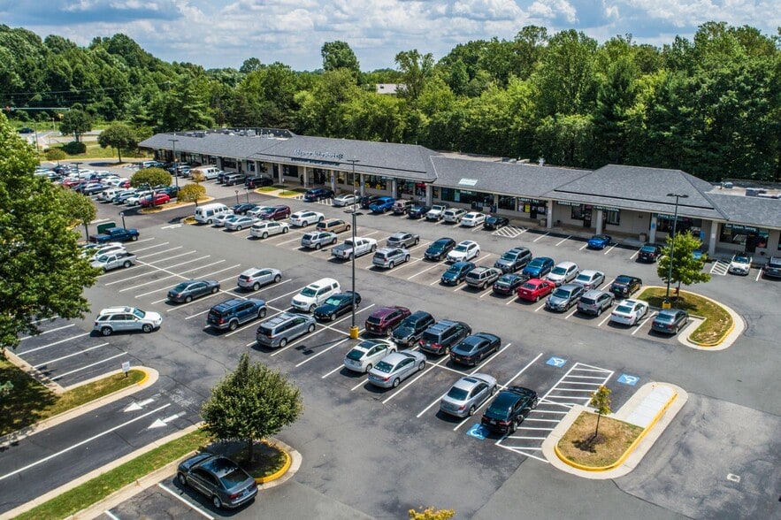 More Photos Of 5616-5624 Ox Rd, Fairfax Station Unknown For Lease