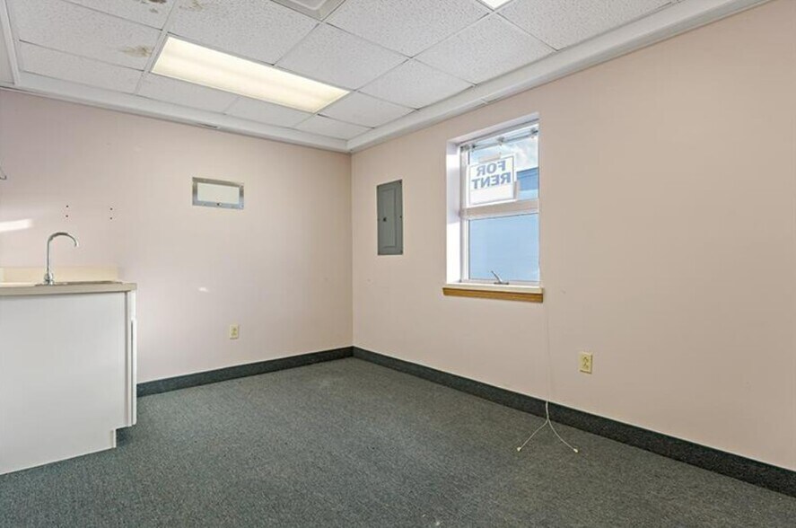 More Photos Of 892 Stoystown Rd, Somerset Office For Sale