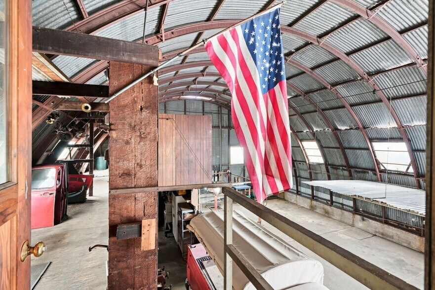 More Photos Of 119 Dewey St, Pacific Grove Auto Repair For Sale