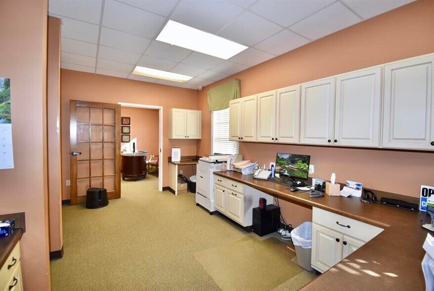 More Photos Of 209 Oil Well Rd, Jackson Healthcare For Lease