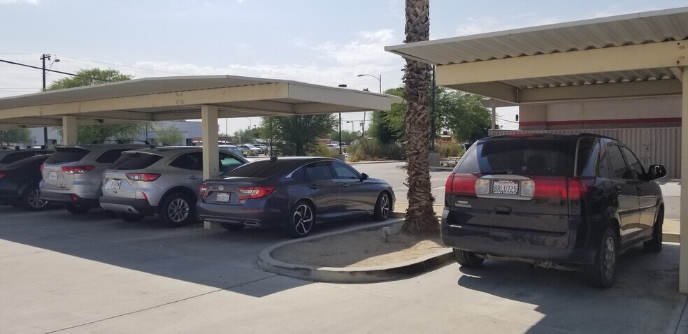 More Photos Of 44349 Jackson St, Indio Storefront Retail Office For Lease