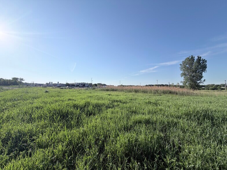 More Photos Of 0 Bell Dr, Warsaw Land For Sale