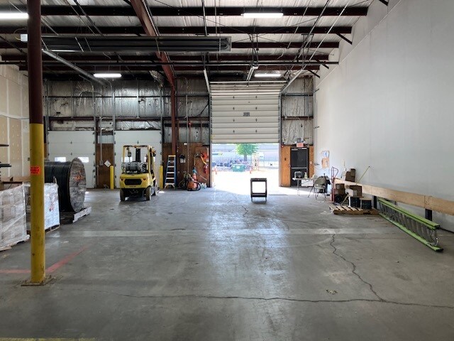 More Photos Of 20 McJunkin Rd, Nitro Distribution For Lease