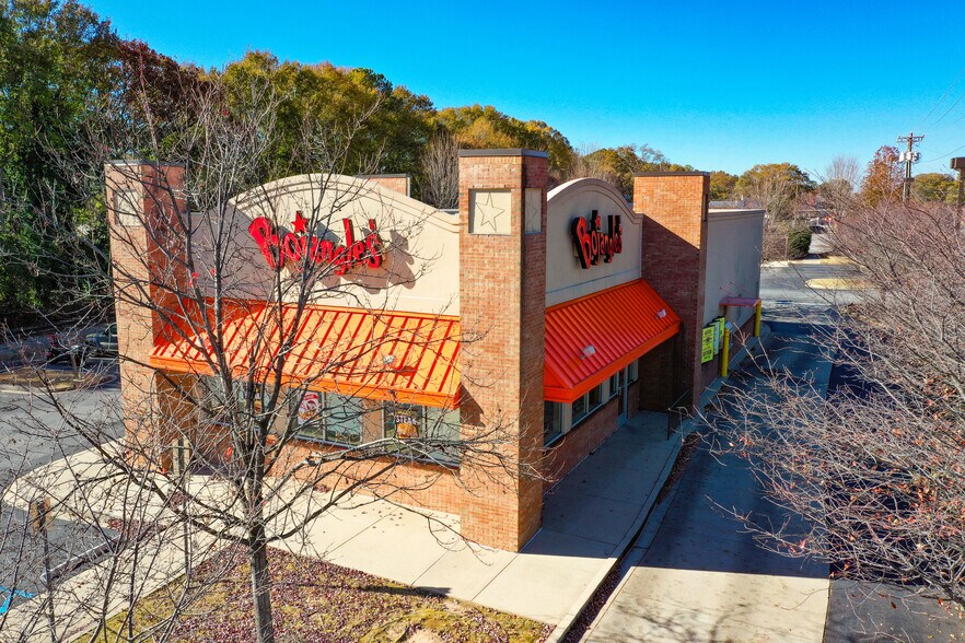 More Photos Of 615 NE Main St, Simpsonville Fast Food For Sale