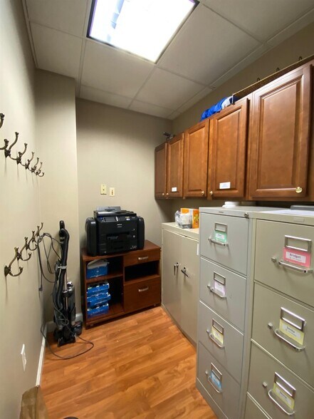 More Photos Of 131-137 Keveling Dr, Saline Medical For Sale