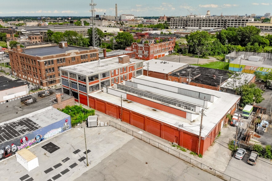 More Photos Of 6545 Saint Antoine St, Detroit Warehouse For Lease