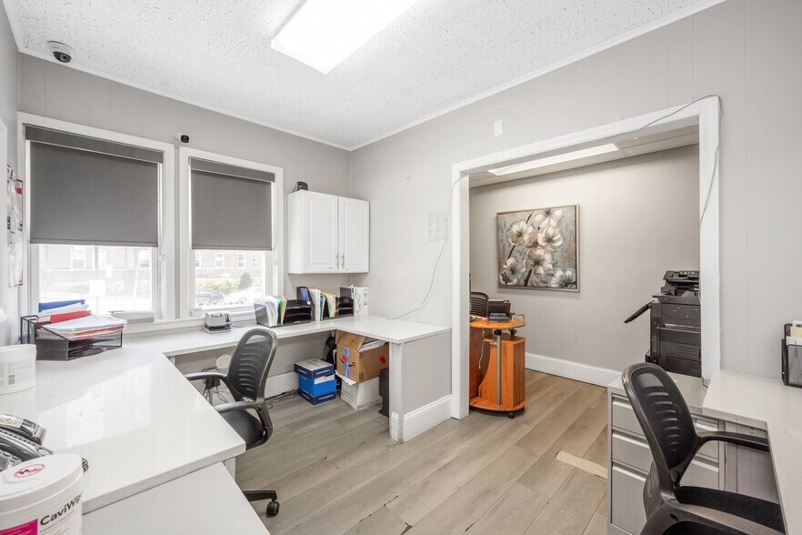 More Photos Of 504 Gramatan Ave, Mount Vernon Medical For Lease