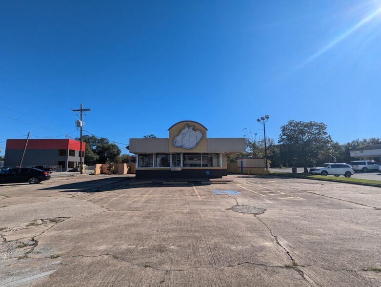 More Photos Of 1322 N 16th St, Orange Fast Food For Lease