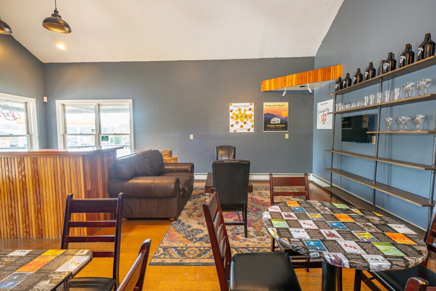 More Photos Of 279 S Main St, Winterport Winery Vineyard For Sale