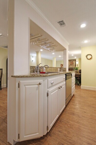 More Photos Of 101 Runnels St, De Kalb Lodge Meeting Hall For Sale