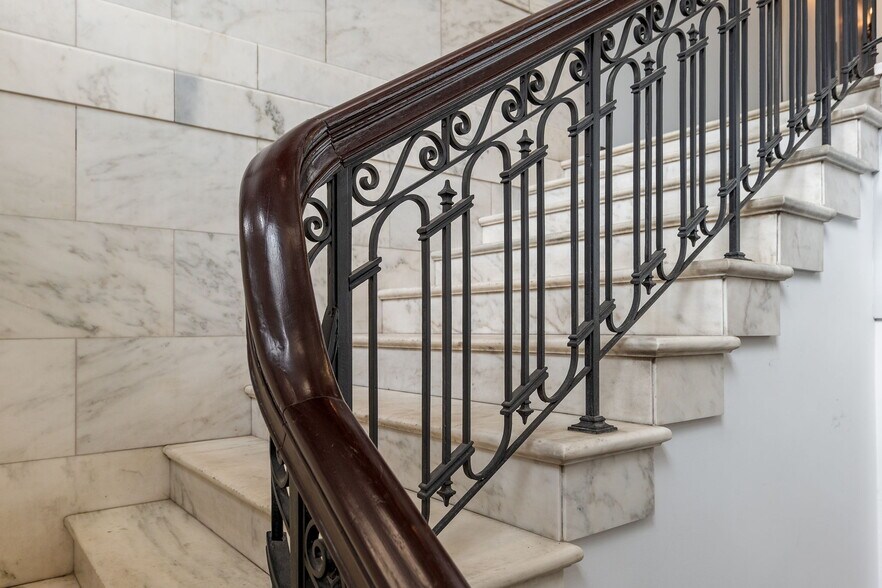 More Photos Of 19 Dove St, Albany Office For Sale