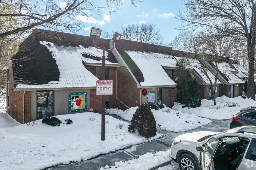 More Photos Of 7270-7278 Cradlerock Way, Columbia Medical For Sale