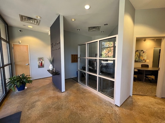 More Photos Of 960-988 Trinity Rd, Raleigh Light Distribution For Lease