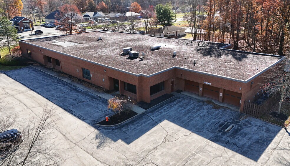 Primary Photo Of 7088 W 130th St, Middleburg Heights Office For Lease