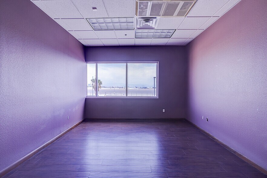 More Photos Of 6525 S Bruce St, Las Vegas Warehouse For Lease