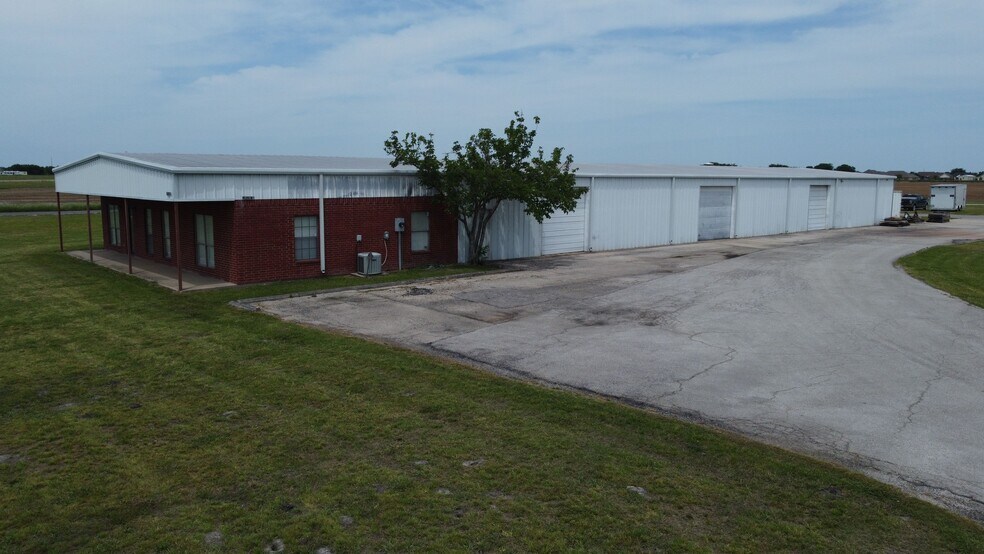 More Photos Of County Road 2616, Caddo Mills Airport For Sale