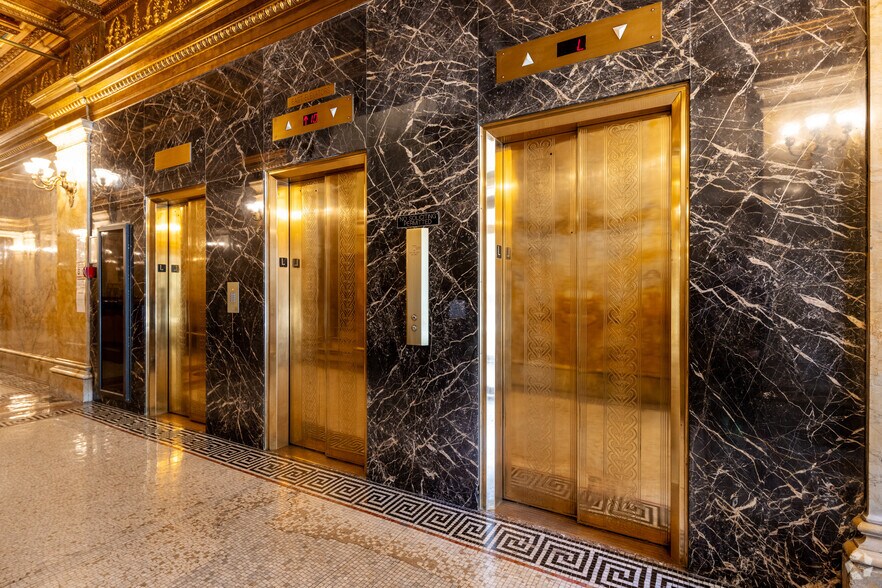 More Photos Of 156 Fifth Ave, New York Coworking Space