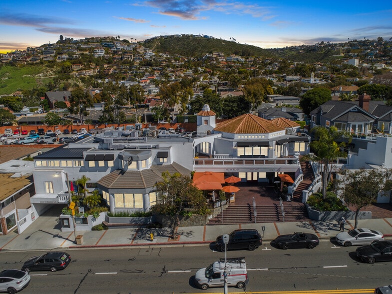 More Photos Of 540 S Coast Hwy, Laguna Beach Storefront Retail Office For Lease