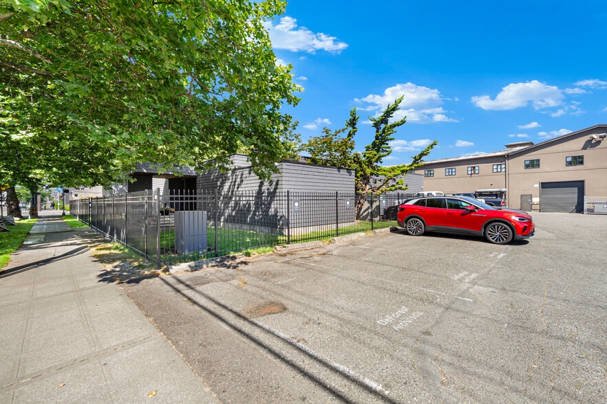 More Photos Of 1148 NW Leary Way, Seattle Office For Lease