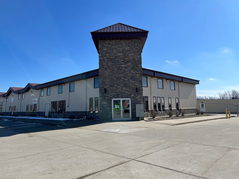 Primary Photo Of 5820 Lincoln Way, Ames Flex For Lease