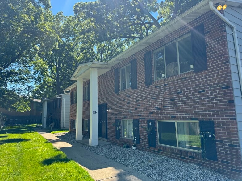 More Photos Of 112 N Hazelton St, Flushing Multifamily For Sale