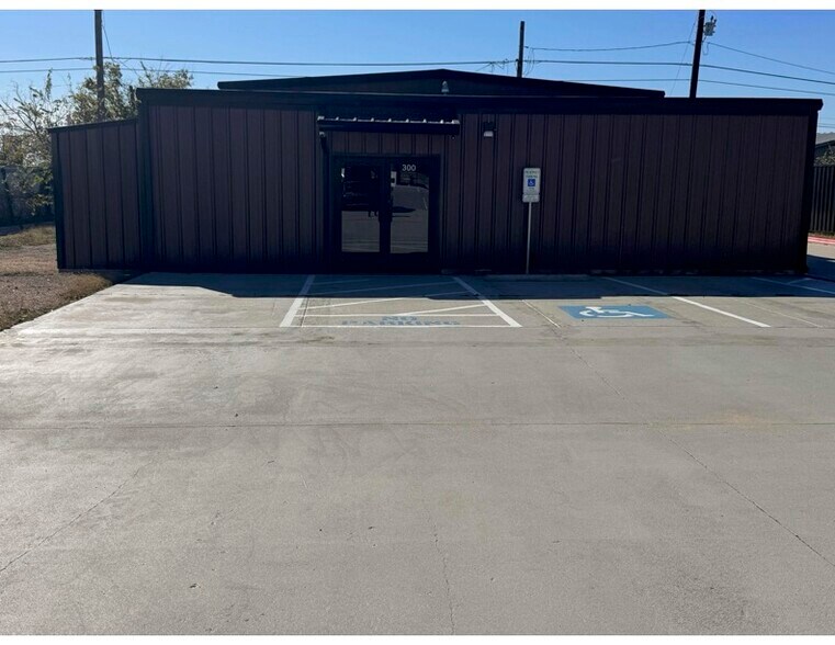 More Photos Of 12780 W State Highway 29, Liberty Hill Unknown For Lease