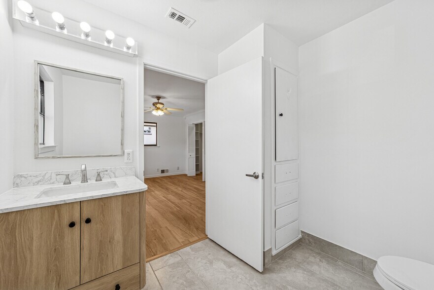 More Photos Of 7790 Main St, Frisco Office Residential For Sale