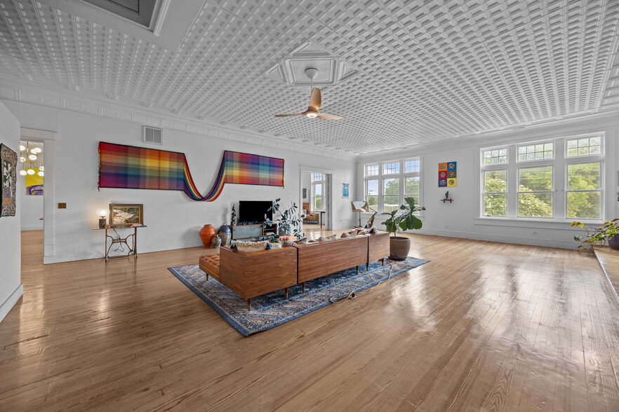 More Photos Of 4096 West Ave, Ayden General Retail For Sale