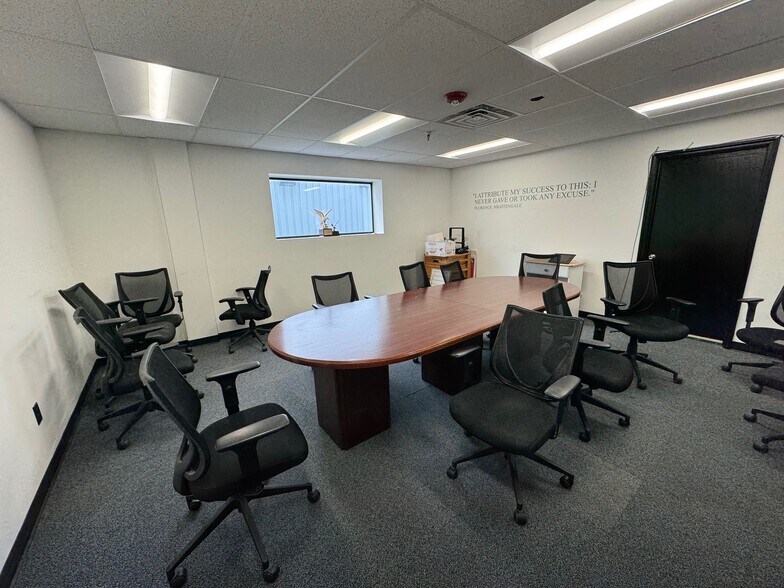 More Photos Of 1811 N Topping Ave, Kansas City Warehouse For Sale