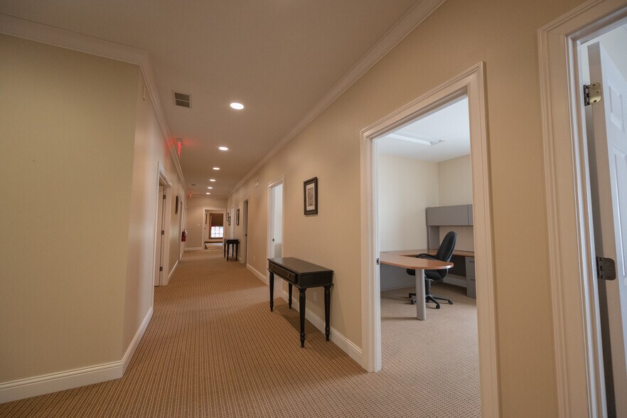 More Photos Of 7775 Cooper Rd, Montgomery Office For Lease
