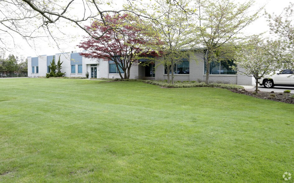 Primary Photo Of 145 Marcus Blvd, Hauppauge Office For Lease