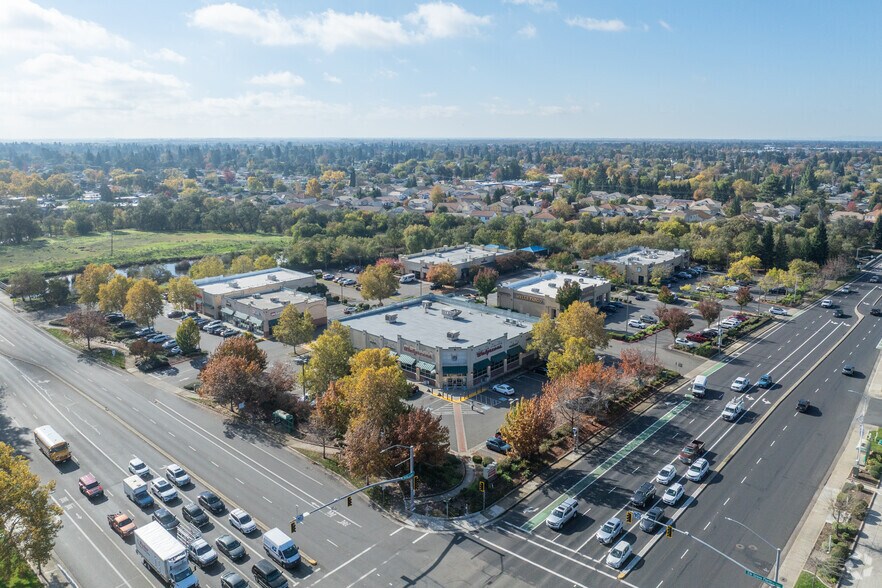 More Photos Of 9200 Elk Grove Florin Rd, Elk Grove Drugstore For Sale