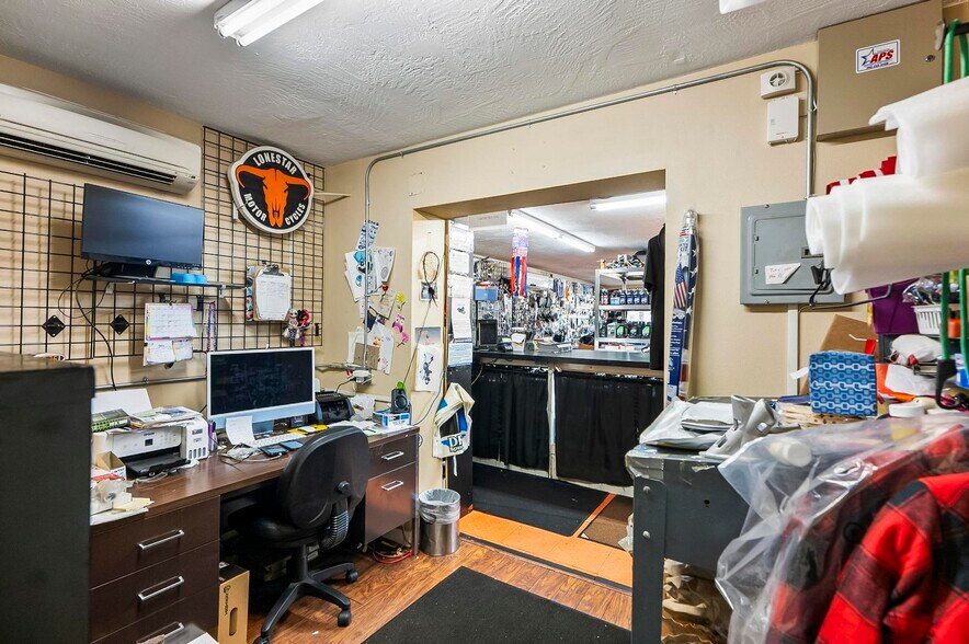 More Photos Of 1841 S Ridgewood Ave, Daytona Beach Freestanding For Sale
