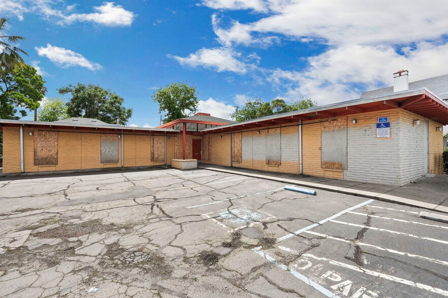 More Photos Of 512 W Harding Way, Stockton Medical For Sale