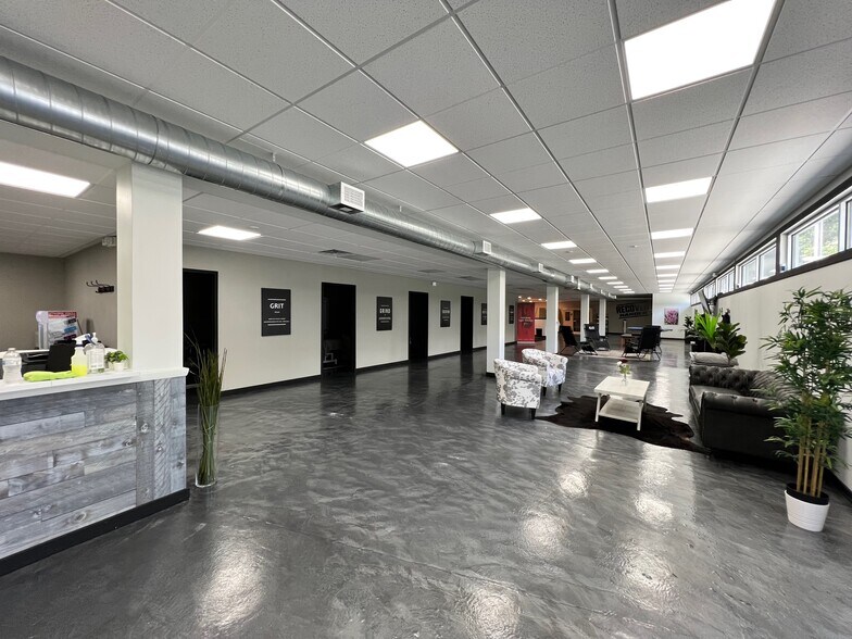 More Photos Of 2910 McKelvey Rd, Pittsburgh Health Club For Lease